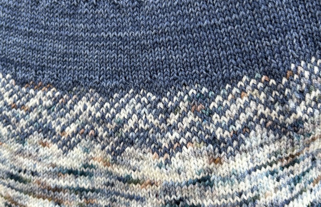 CorrineWalcher's tweet photo. The new pattern is now on LoveCrafts too! New pattern! Faded Whimsy pullover, $1 off until 03/06 with code FWI until 03/06 on Ravelry or from me directly! #knitting #newpattern #colorwork #indiedesigner https://t.co/gNykwOiaro