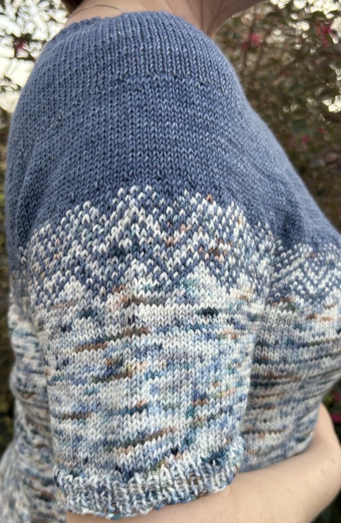 CorrineWalcher's tweet photo. The new pattern is now on LoveCrafts too! New pattern! Faded Whimsy pullover, $1 off until 03/06 with code FWI until 03/06 on Ravelry or from me directly! #knitting #newpattern #colorwork #indiedesigner https://t.co/gNykwOiaro