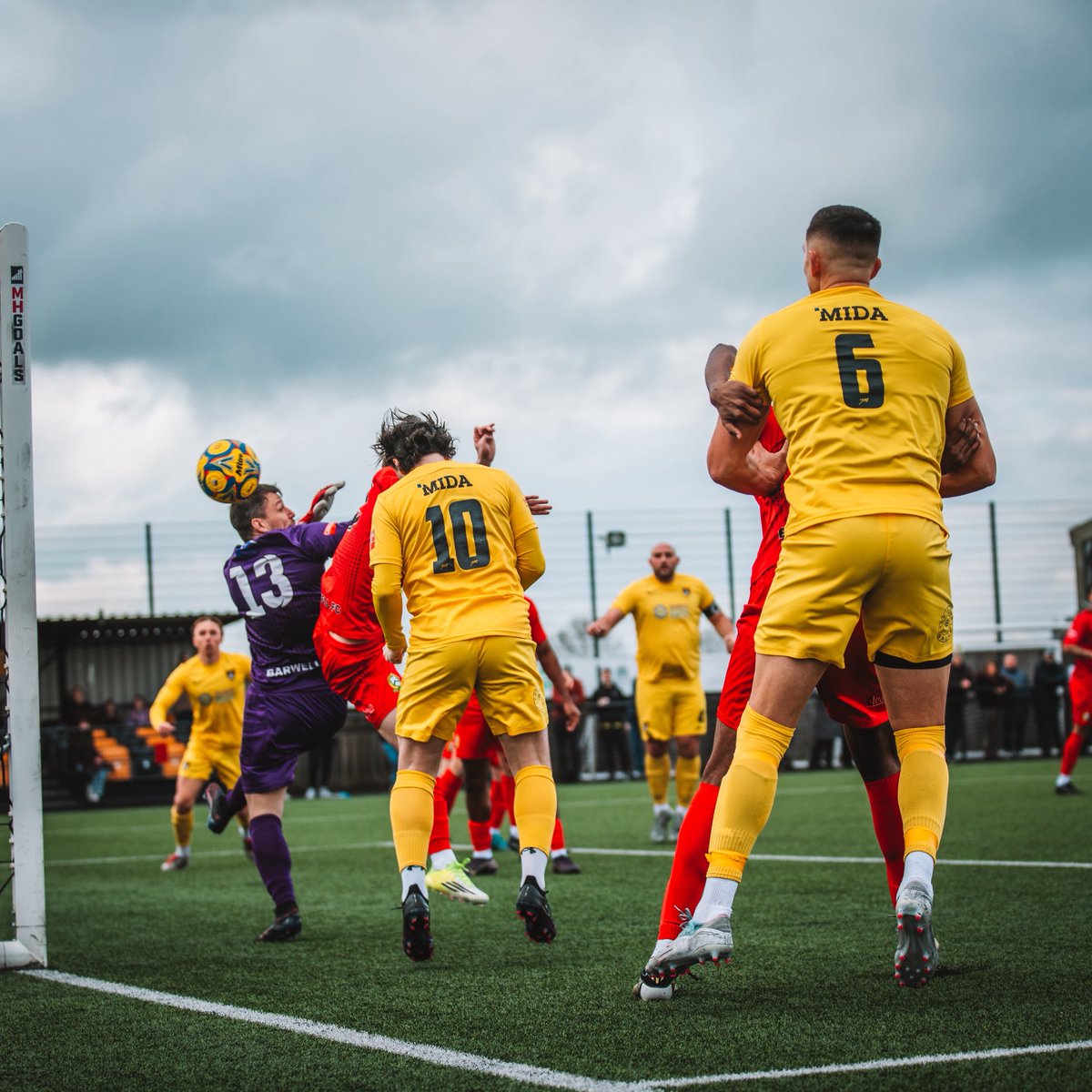 Harborough Town FC 🐝 tweet media