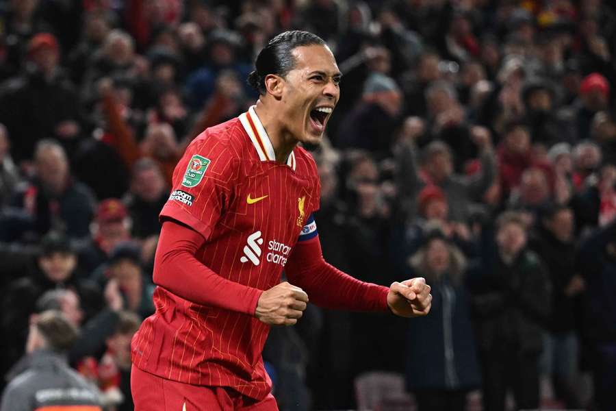 My transfer IN this week has returned the goods already 🇳🇱

Who else got him in this week? 

#FPL