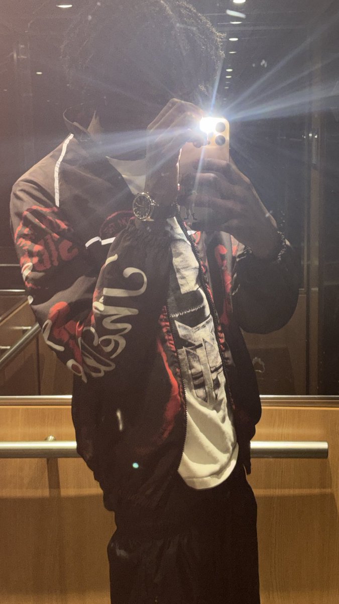 𝙰𝚁𝙴𝙼𝚄 (@_names2clean) on Twitter photo 