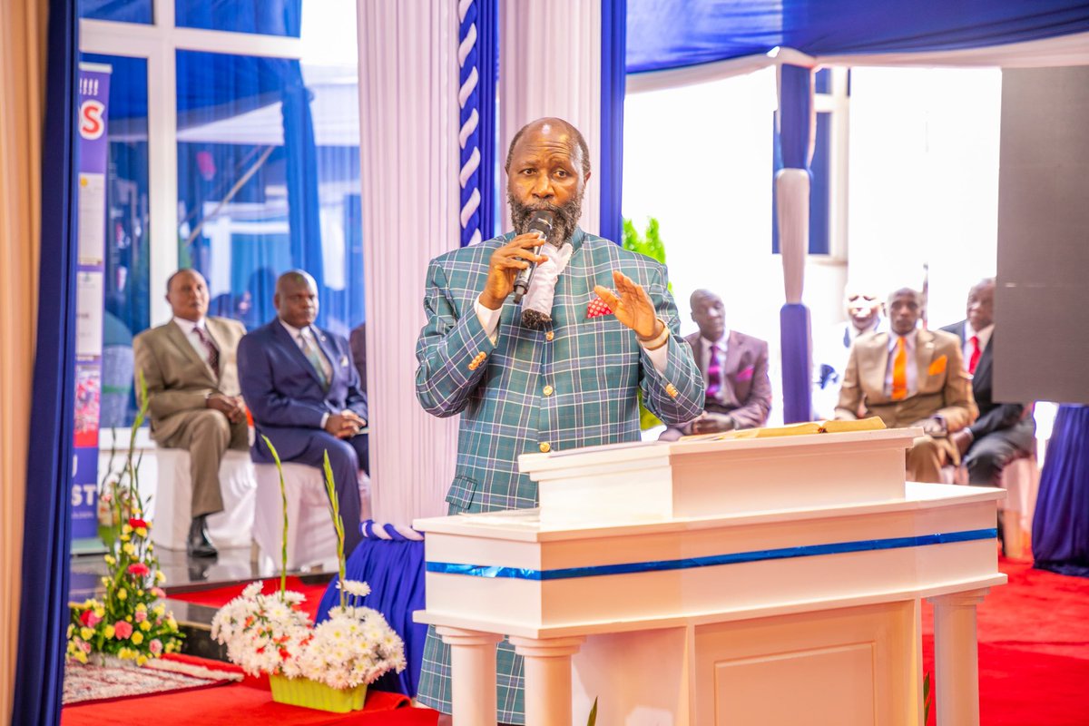 WaringaVir22704's tweet image. The Church Must Suffer With CHRIST 

Be Rejected 

Be Persecuted

And Eventually She Will Be Glorified at The End And Enter The Kingdom Of GOD. 

#JesusComingAtRapture
