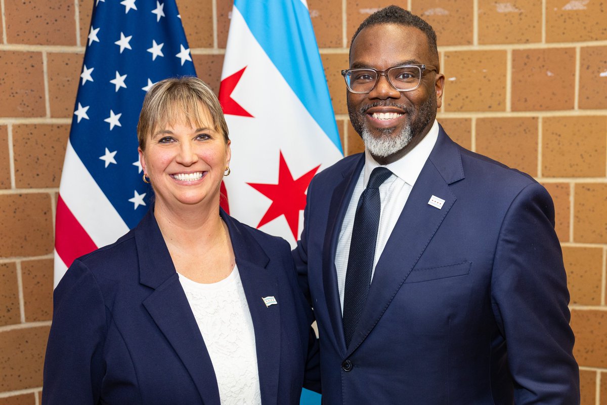 Mayor Brandon Johnson tweet media