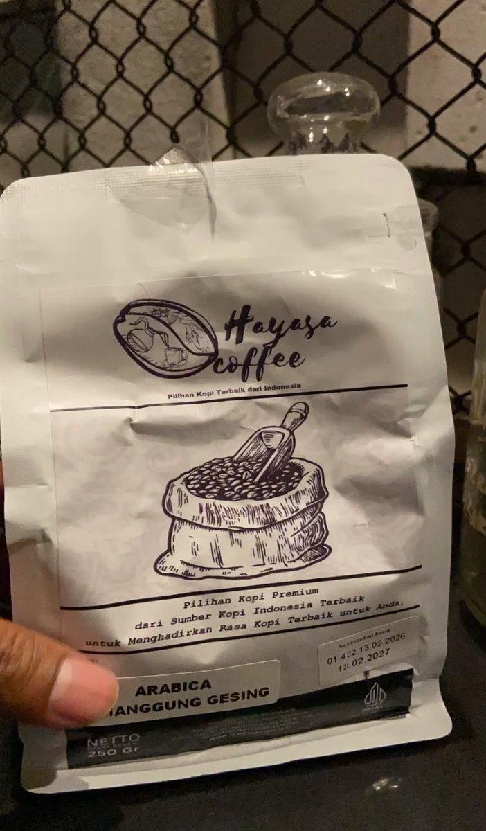 haigoy13's tweet image. Rekomendasi kopi arabika lokal yang menurutku seger dan fruitynya 🤤🤤
Hayasa Cofee:
s.shopee.co.id/7KrsjCTrOc

#bijikopi #kopi #homecafe