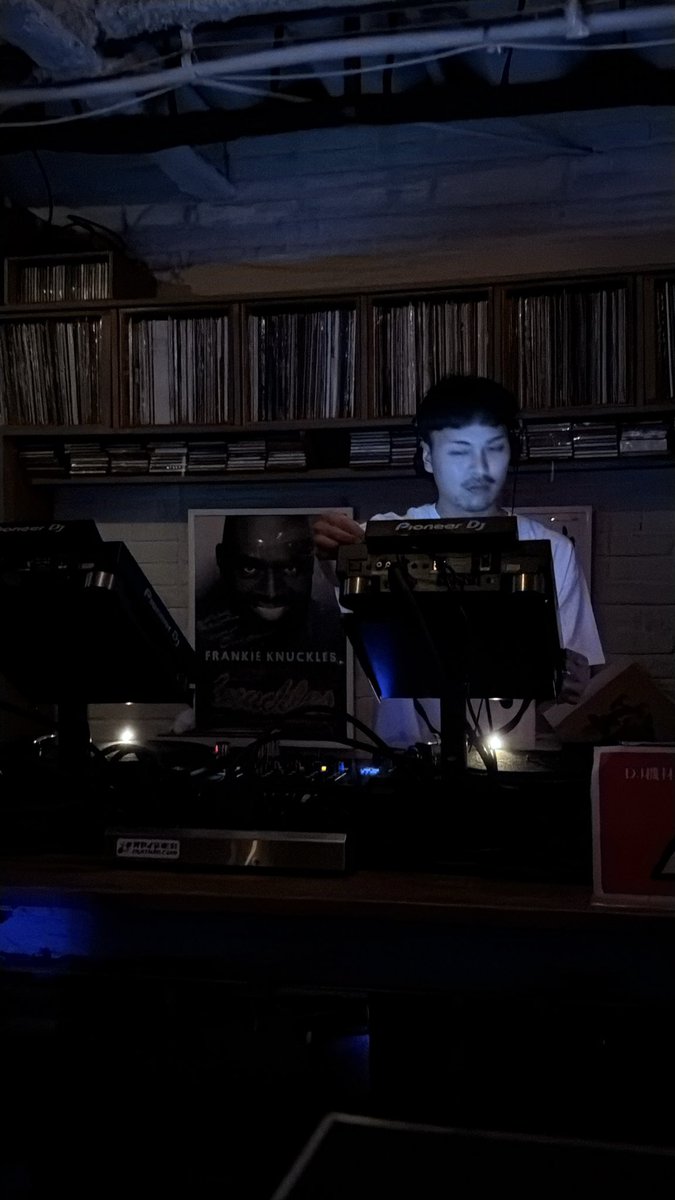 cicci_no_tweet's tweet photo. ミッドナイトなdotREC三銃士
2月のしめくくりありがとうございました
@timeout_cafe の空間がいつもながら大好きです。 https://t.co/90Yu8K0Zka