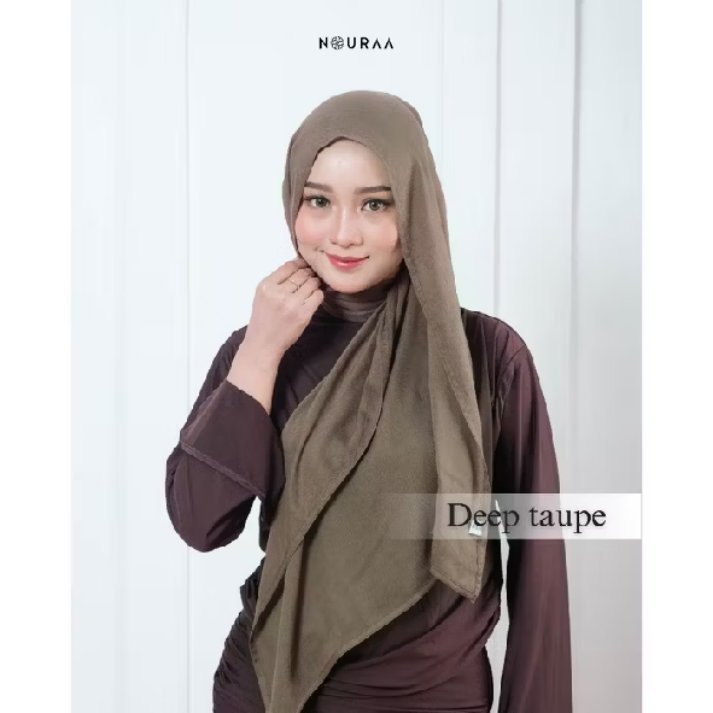 LUNA. ໂ‧͡‧̫ໃ tweet media