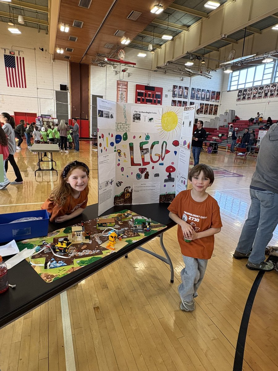 Jackson Ave School tweet media