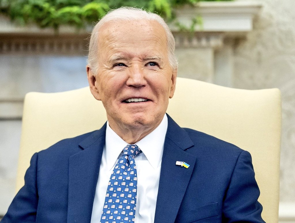 Liberty Hannes tweet media