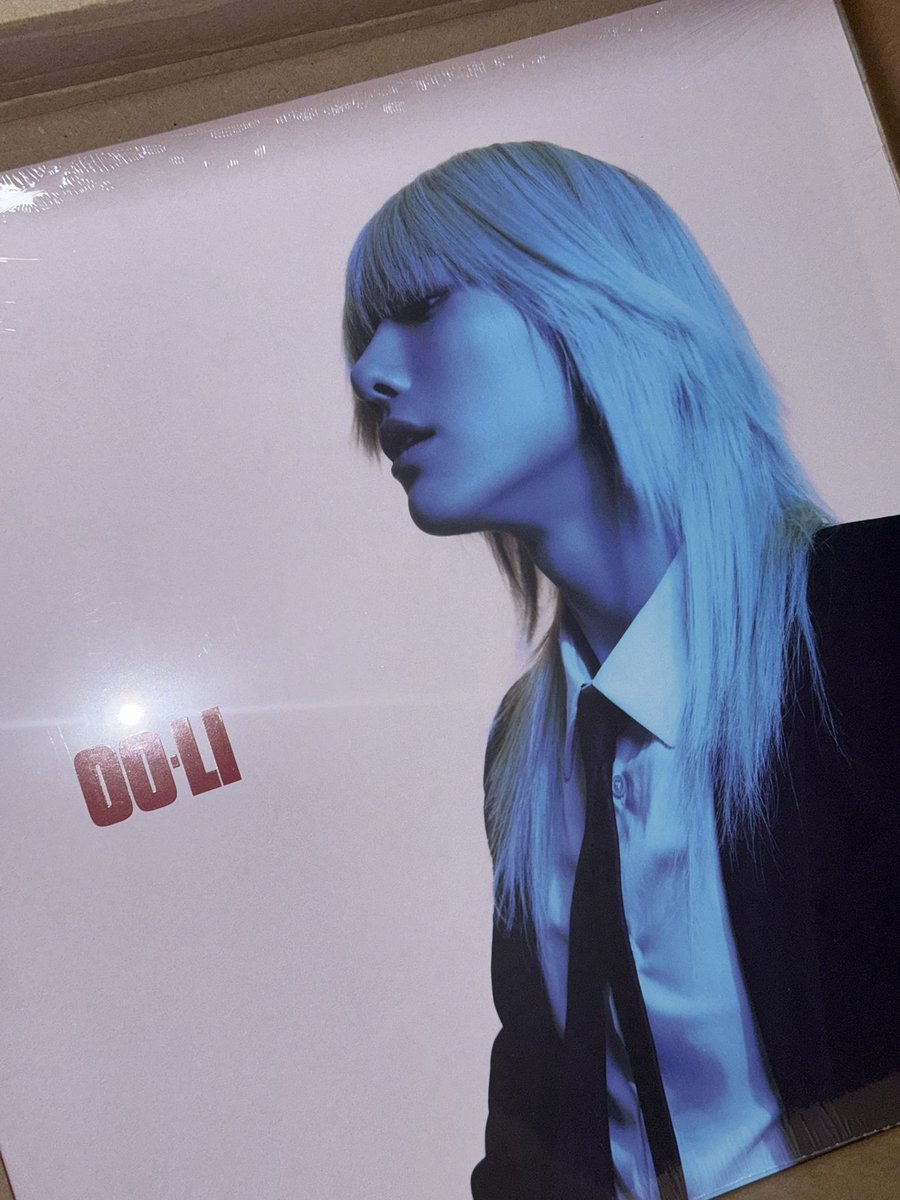 2 (♡i) tweet media