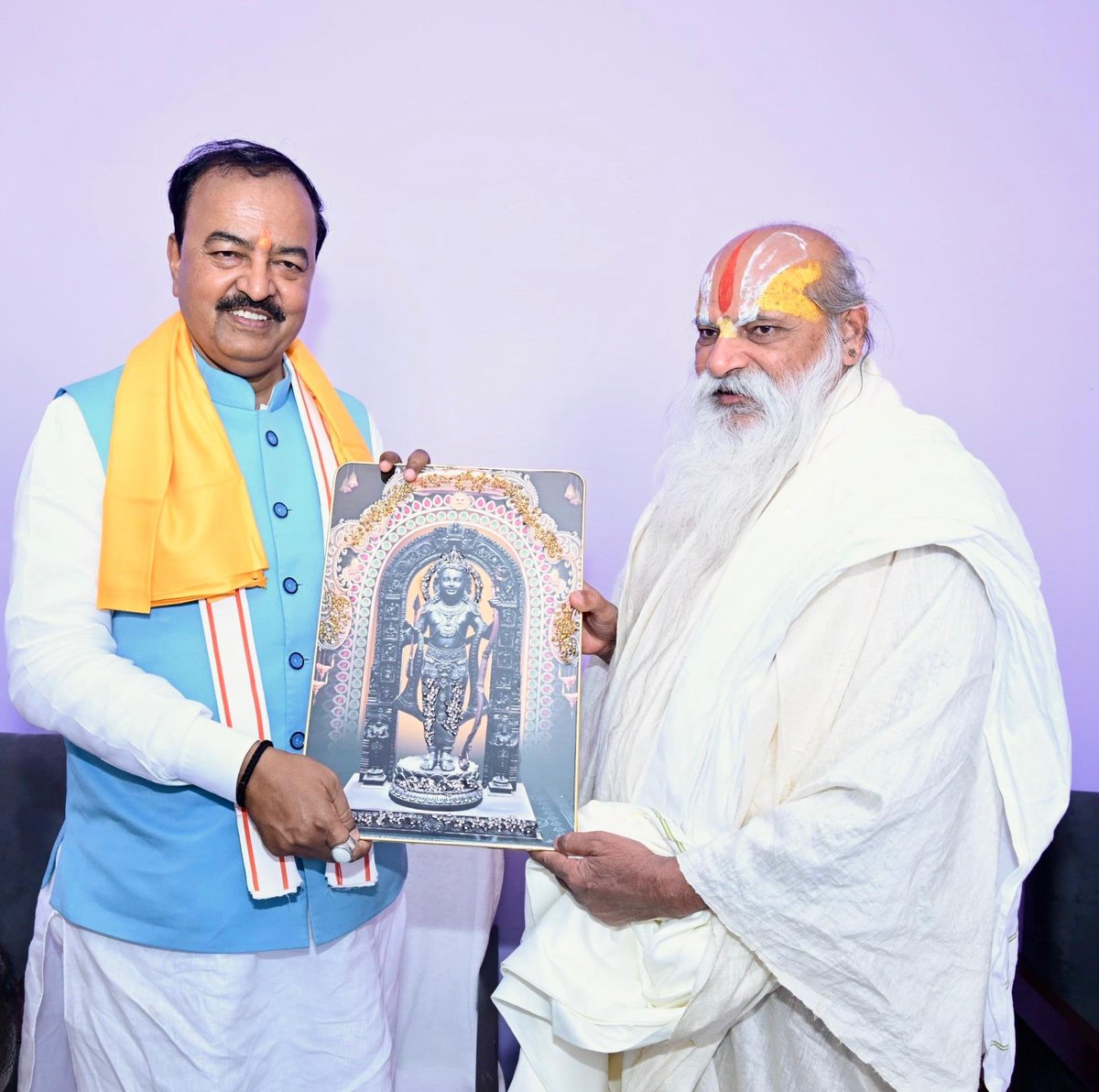 AviralPathak11's tweet photo. #Ram_Darbar has emerged as a brand for the gifting options for everyone in Ayodhya . Our premium products and quality assurance has build trust in our customers all across country. We are constantly improving our product line with recommendations of our valuable customers. https://t.co/Jzp1Ge4e8n