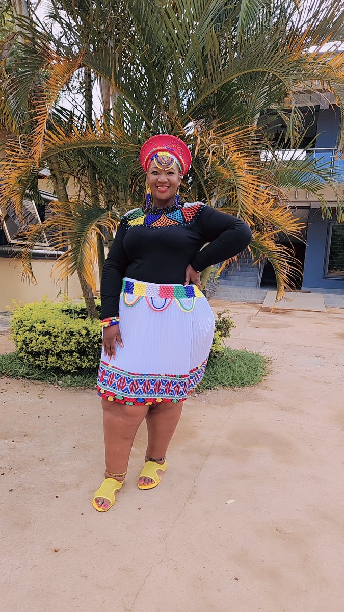 Ngoza 💋 tweet media