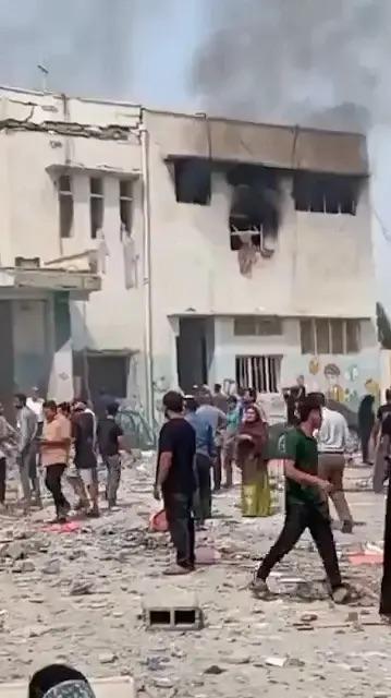 ÇOCUK KATİLİ SİYONİST REJİMİ LANETLİYORUZ

Siyonist rejim, Amerika Birleşik Devletleri ile birlikte İran’ın Hürmüzgan eyaletinde bir kız ilkokulunu doğrudan hedef alarak 150 kız çocuğunu katletti.

Çocukların hedef alınıp katledilmesi, kelimenin tam anlamıyla alçaklık ve