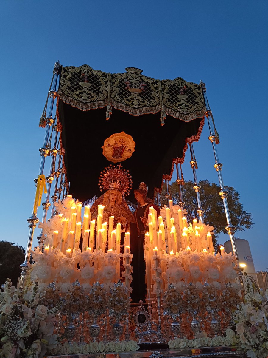 PasionDeSevilla's tweet photo. La Virgen de la Salud y Esperanza de @saludyesperanza 

#CuaresmaSevilla26 https://t.co/SrNAFNOtRe