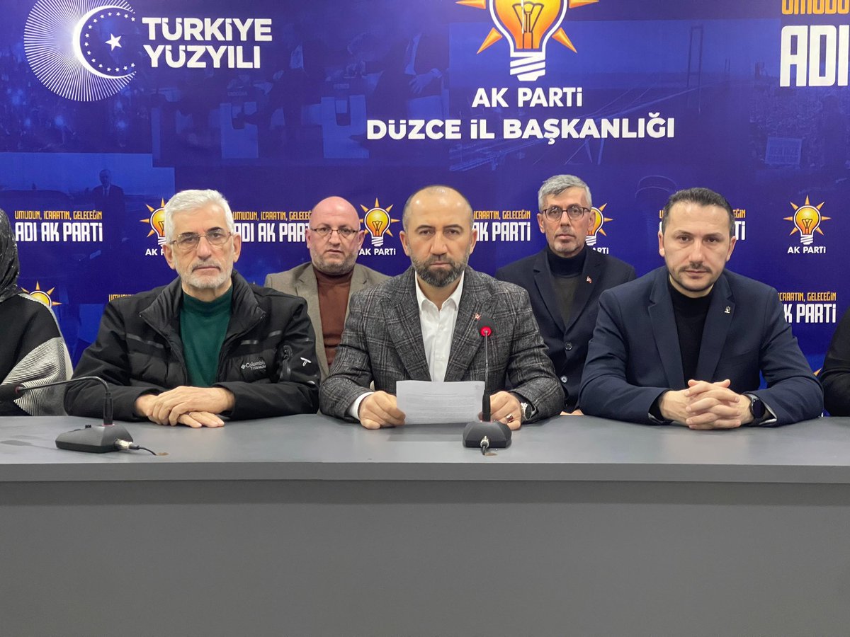 NurullahVeli's tweet photo. 28 Şubat Süreci’nin 29. yıl dönümünde il başkanlığımızda bir araya gelerek darbe ve vesayet zihniyetini bir kez daha kınadık. 28 Şubat’ın millet iradesine, inanç özgürlüğüne ve temel haklara yönelik bir müdahale olduğunu unutmadık, unutturmayacağız. https://t.co/roPWTDRmpn