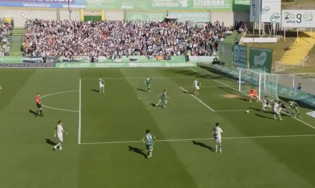 Tremendo lo de la afición de <a href="/UnionistasCF/">Unionistas de Salamanca CF</a> 

Más de un millar de aficionados desplazados a Cáceres.