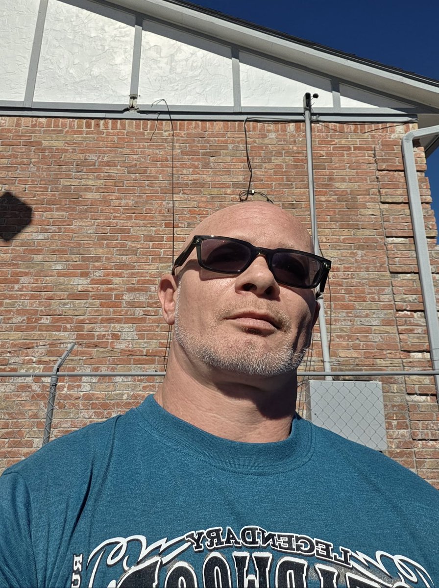 Rachael Mimics tweet media