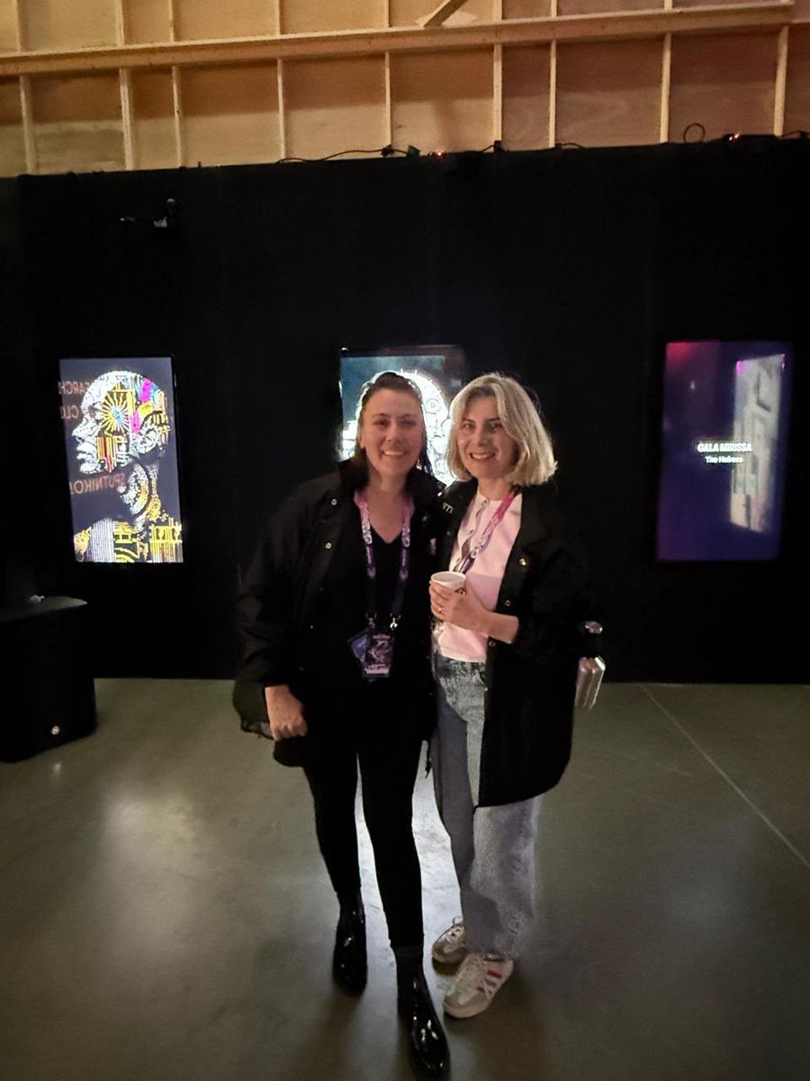 Elena Zavelev tweet media