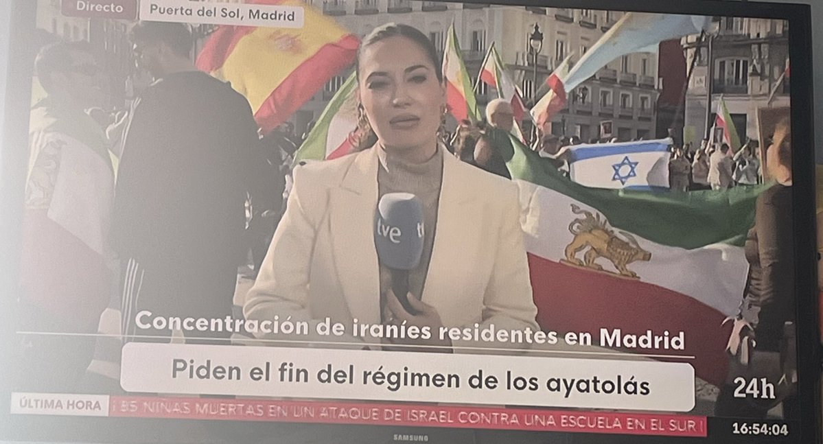 Bandeiras de España e Israel entre quen xustifica o asasinato de 40 nenas en Irán. Pouco máis que dicir.