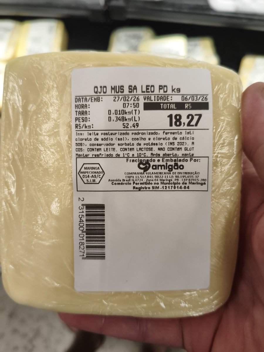 52,49 no KG de Queijo Mussarela. Esse país acabou.
