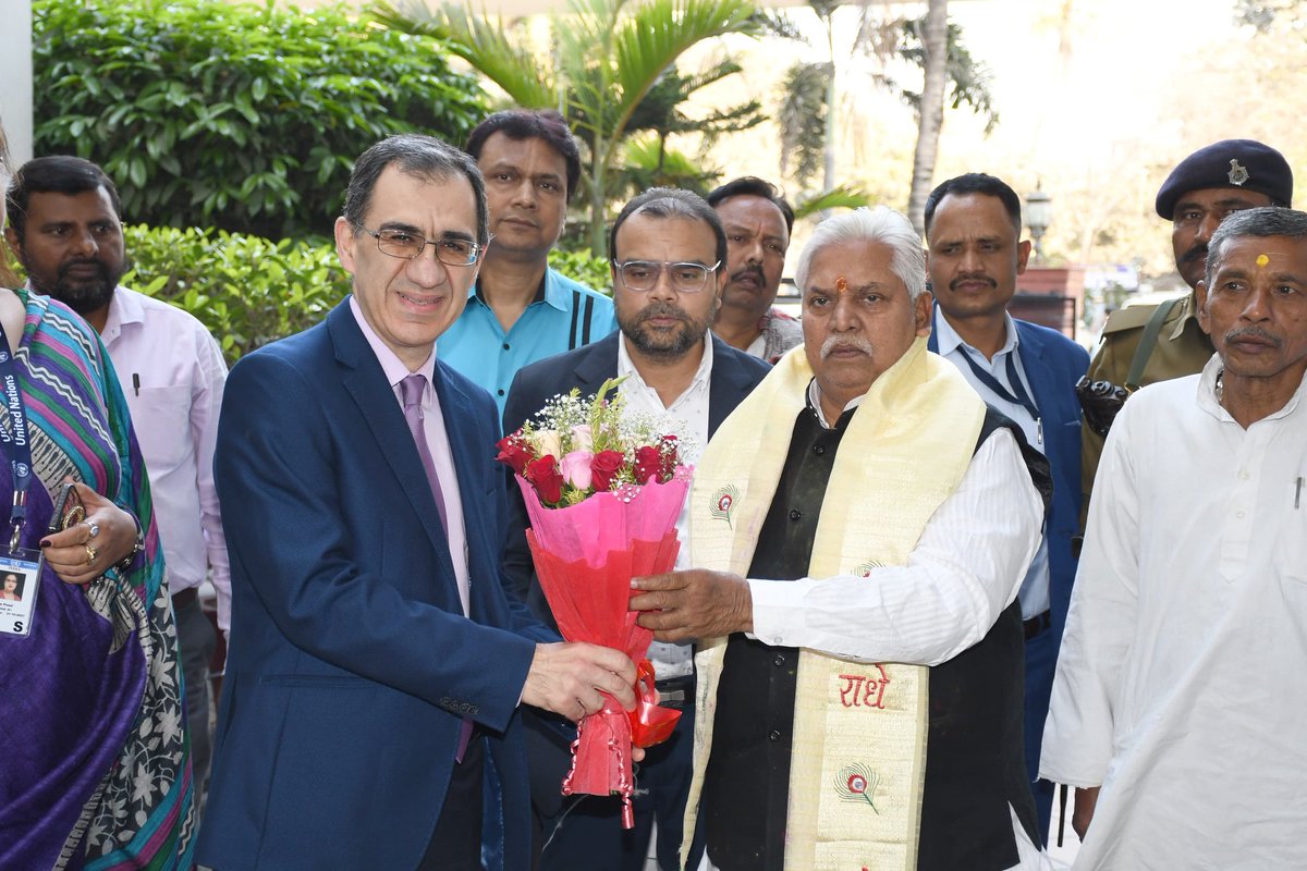 Dr. Prem Kumar (मोदी का परिवार) tweet media
