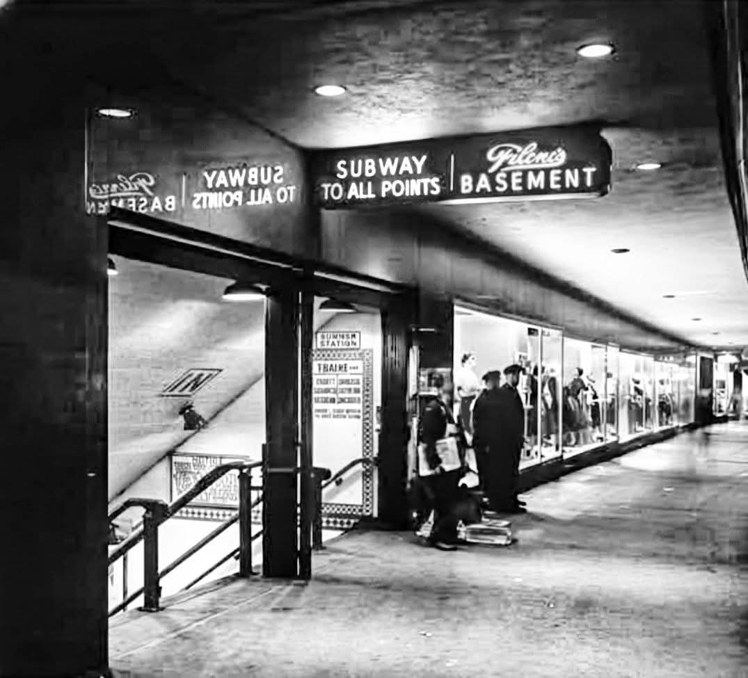 Old School Boston tweet media