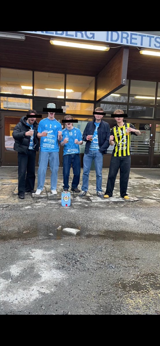 De lyse blå tweet media