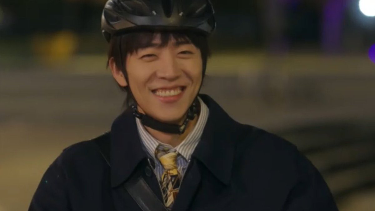 Liz 🌻 tweet media