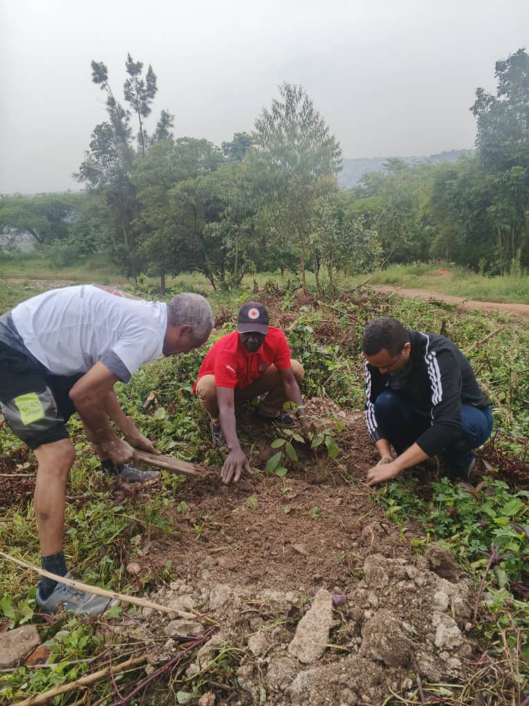 Hertier22's tweet photo. I
 Gasabo District – Kimihurura Sector
📅 28/02/2026
On February 28, 2026, Ireme Initiative proudly participated in a community tree-planting activity held in Kimihurura Sector, Kamukina Cell, as part of the national Umuganda program.
This initiative was organized by Save Environment Initiative in partnership with BK Foundation, bringing together leaders, institutions, and community members to promote environmental protection and sustainable development.

As Ireme Initiative, we reaffirmed our commitment to:

 Promoting environmental conservation
 Supporting climate action through tree planting
 Strengthening community engagement

Through unity and collective responsibility, we continue to build a greener, healthier, and more resilient Rwanda.

Ireme Initiative Empowering Communities. Protecting the Environment.