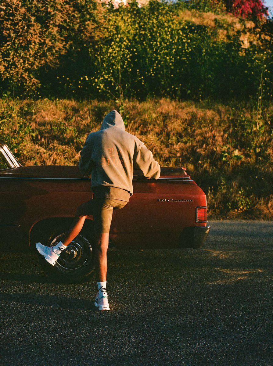 247 Represent tweet media