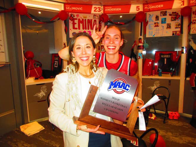 Carly Thibault tweet media