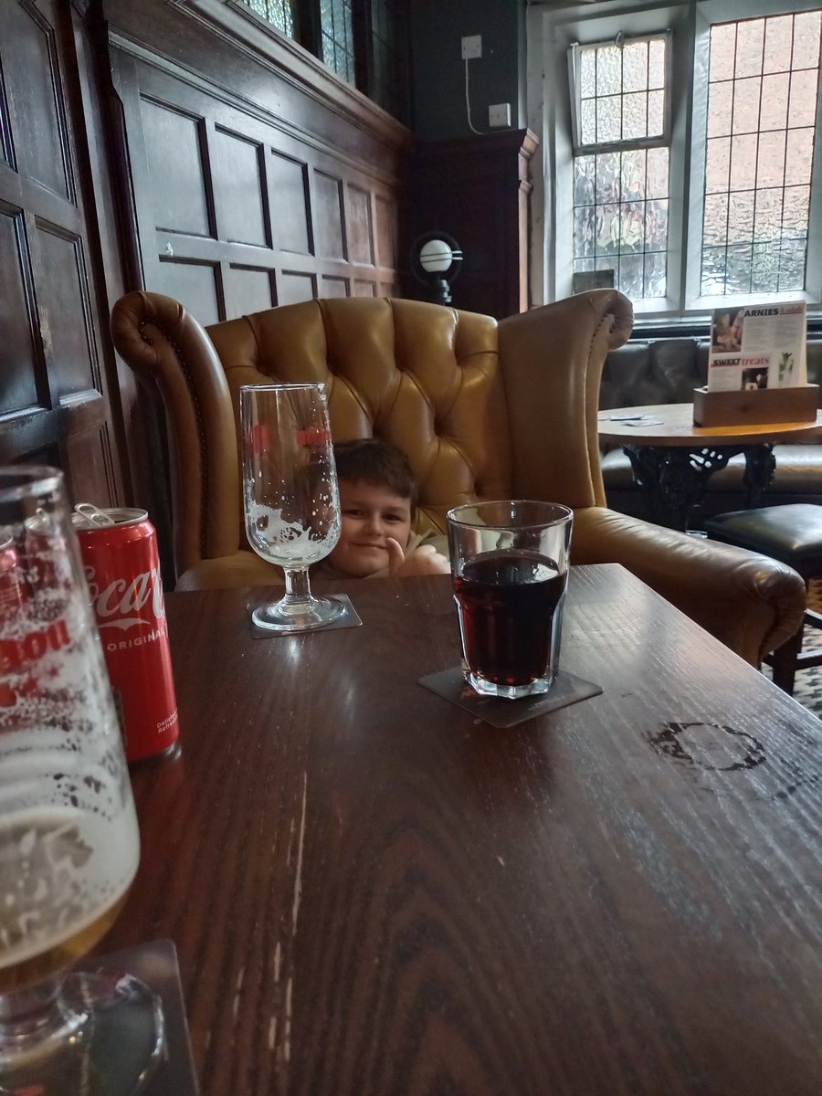 leon teasdale tweet media