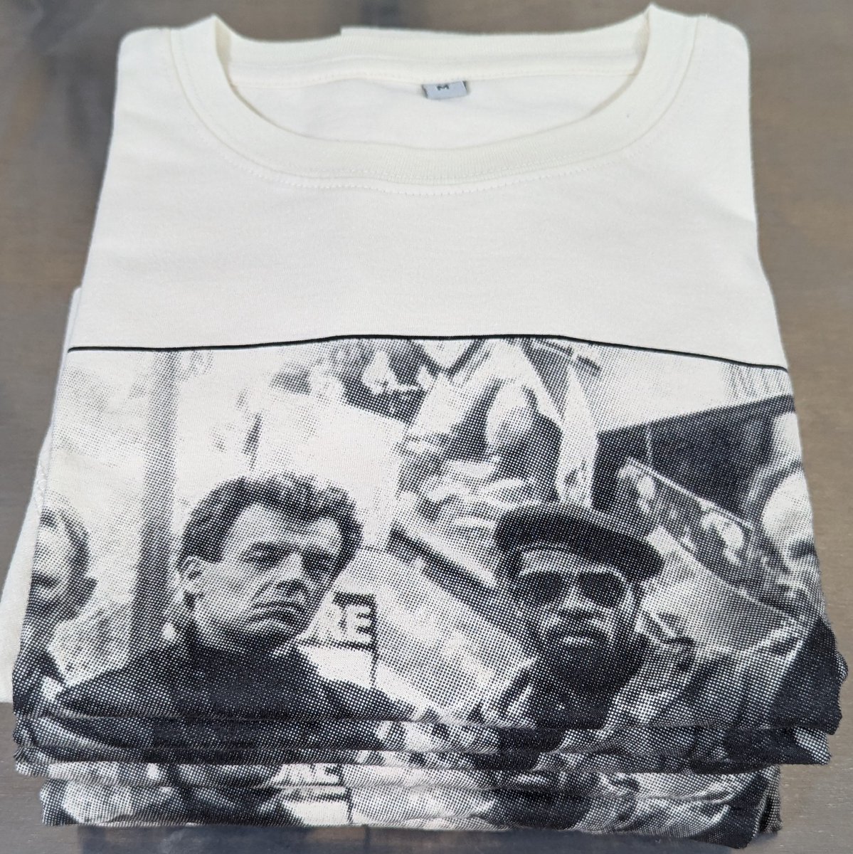 GODSTEETH tweet media