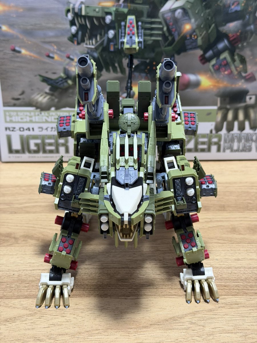 あとガンプラ以外で久しぶりにHMMゾイドからライガーゼロの