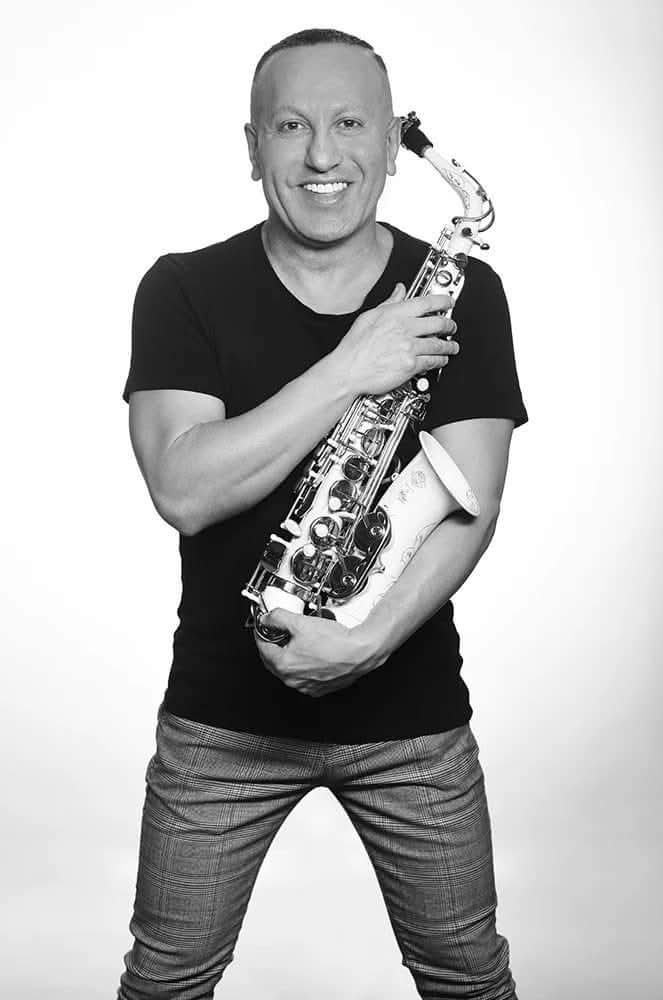 Dans L'isère à Corbelin (38) pour la grande soirée de Gala des Pompiers ...
#tournée #djset #saxophone #pompiers