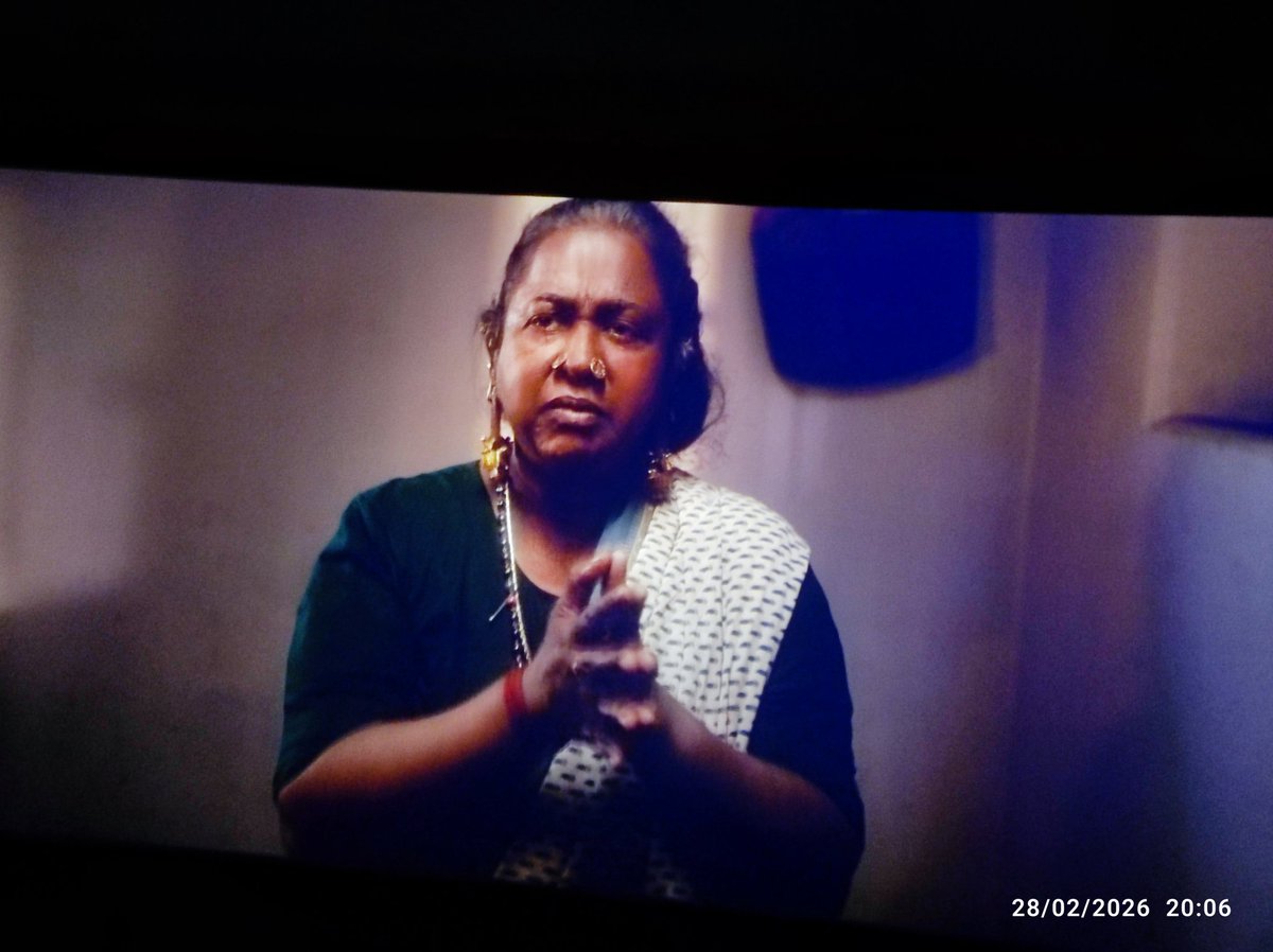 umathiru7's tweet photo. தாய்கிழவி.. ❤️❤️❤️❤️ https://t.co/cfBzQAuWGH