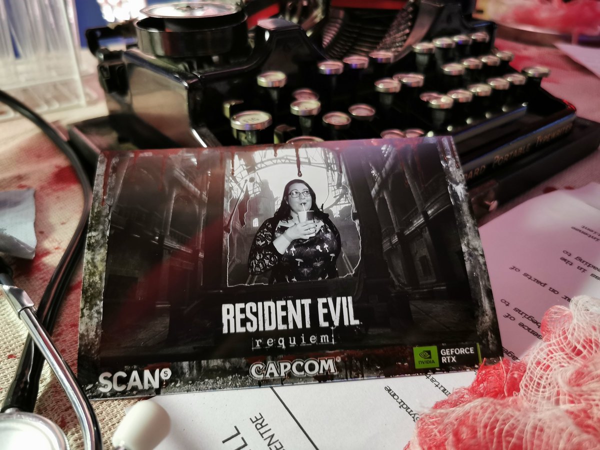 Reyiell's tweet photo. Still can't believe yesterday happened...Thank you so much to  @CapcomEurope @RE_Games for inviting me to the RE Launch party❤️
RE means so much to me, a dream come true! 
Meeting @asantalbano, Emma &amp; Jane was the highlight of the night🥰! 

[ad/invite]
#ResidentEvilRequiem https://t.co/zXiNTFfHKj