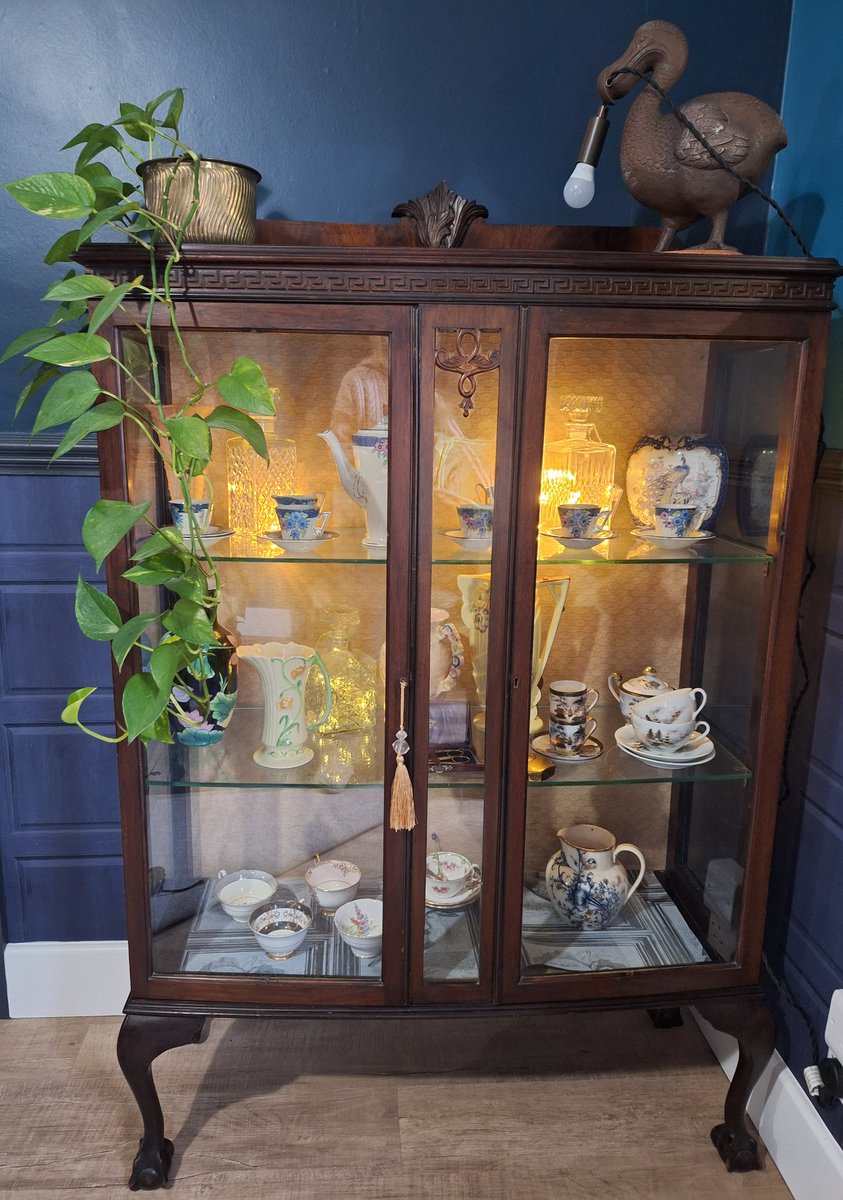 Apple Blossom Vintage tweet media