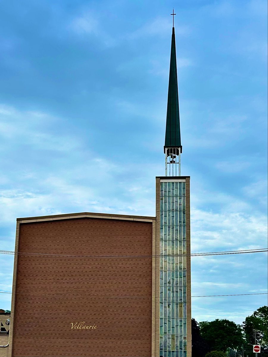 VijayEllaurie's tweet photo. Good Morning 🕊️ Happy #SteepleSaturday 😇 #steeples #architecture #churches https://t.co/8UcYTsFglv
