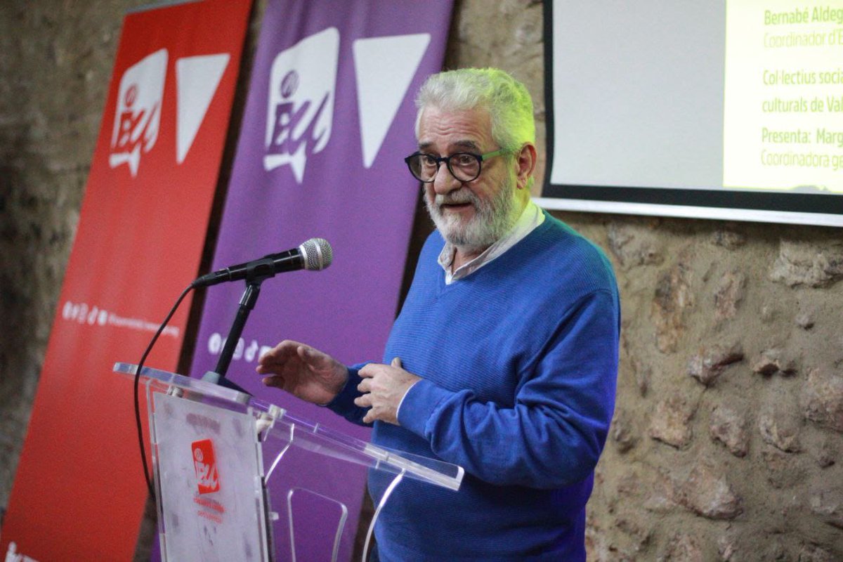 Presentació del nou consell d'Esquerra Unida València, amb  Bernabé Aldeguer Cerdá com a coordinador local. 

Gràcies a les associacions i partits afins per acompanyar-nos <a href="/ddhh_lambda/">DDHH Lambda València</a> <a href="/PodemVLC/">Podem València</a> <a href="/CompromisVLC/">Compromís València</a> <a href="/CAMDE_PV/">Coordinadora Memorialista del PV</a> <a href="/JEUPV/">Joves EUPV🔻</a> <a href="/AccioCulturalPV/">Acció Cultural del País Valencià</a>