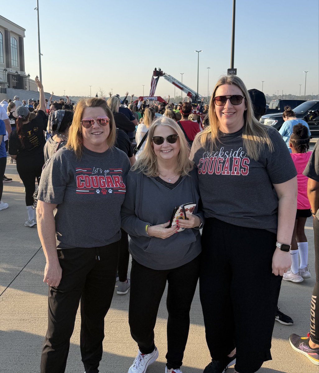 TISDCFES's tweet photo. Beautiful morning at the TISD Superintendent's Fun Run! ☀️ @TomballISD #TISDFunRun https://t.co/PcTgWWiys8