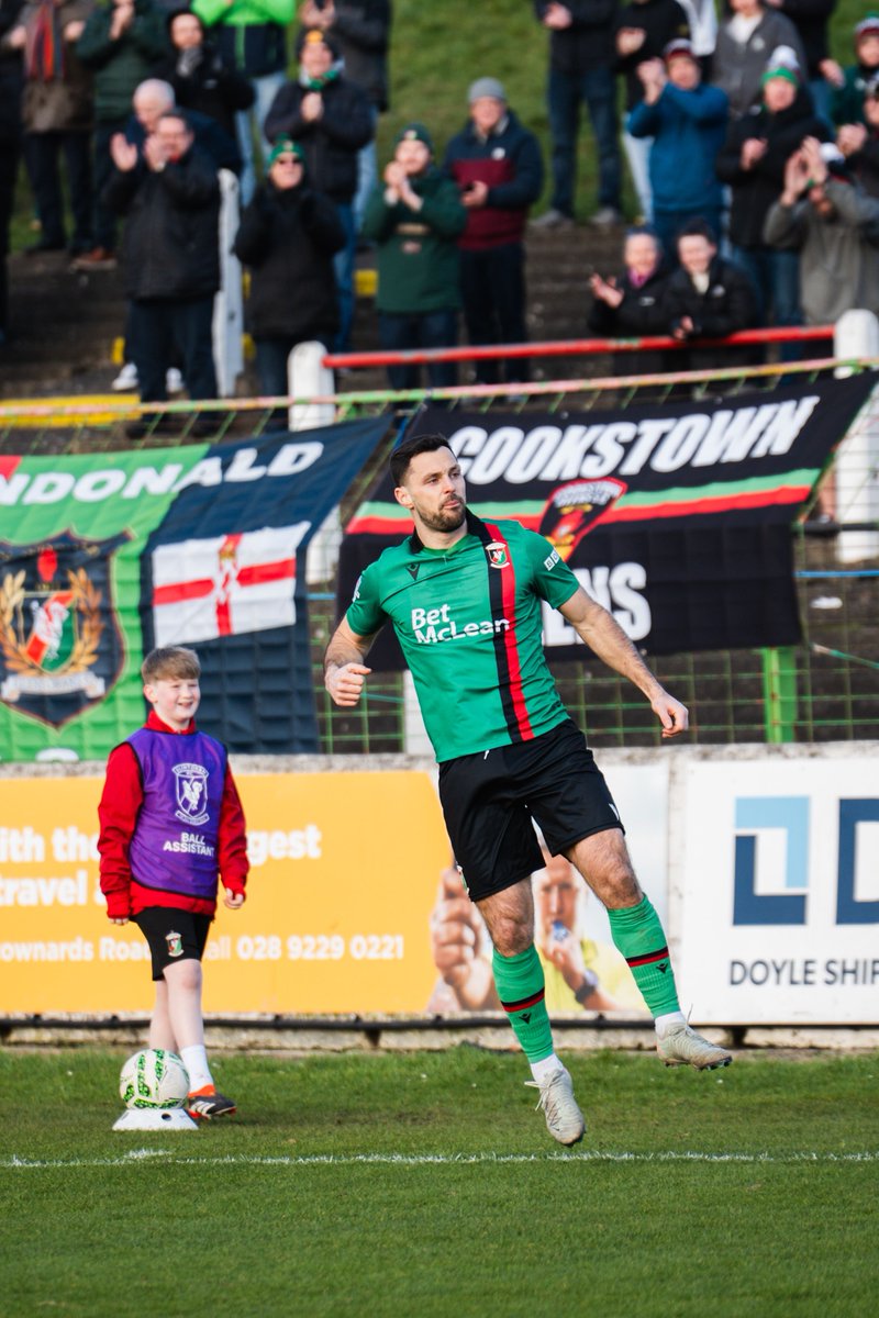 Glentoran FC tweet media
