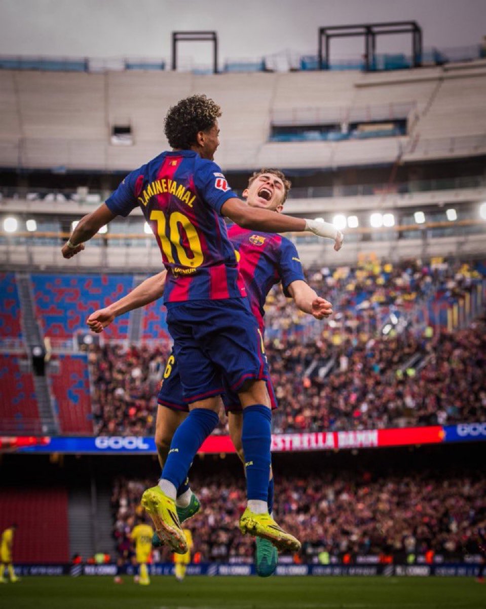 LeBarDuFootball's tweet photo. Le gamin atteint les 100 G/A en carrière à seulement 18 ans (48 buts + 52 assists) 😱
Yamal est déjà une légende en marche ! 🚀 

#LaLiga #Barcelona #Yamal #100GA https://t.co/hebrrlK5cJ