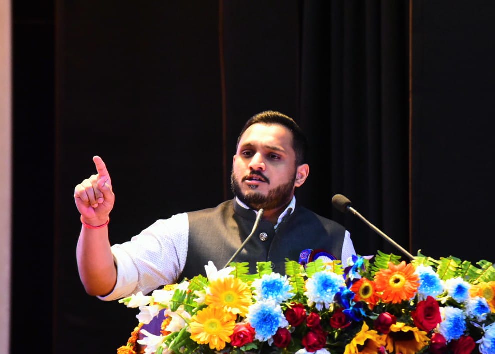 Viraj Sagar Das tweet media