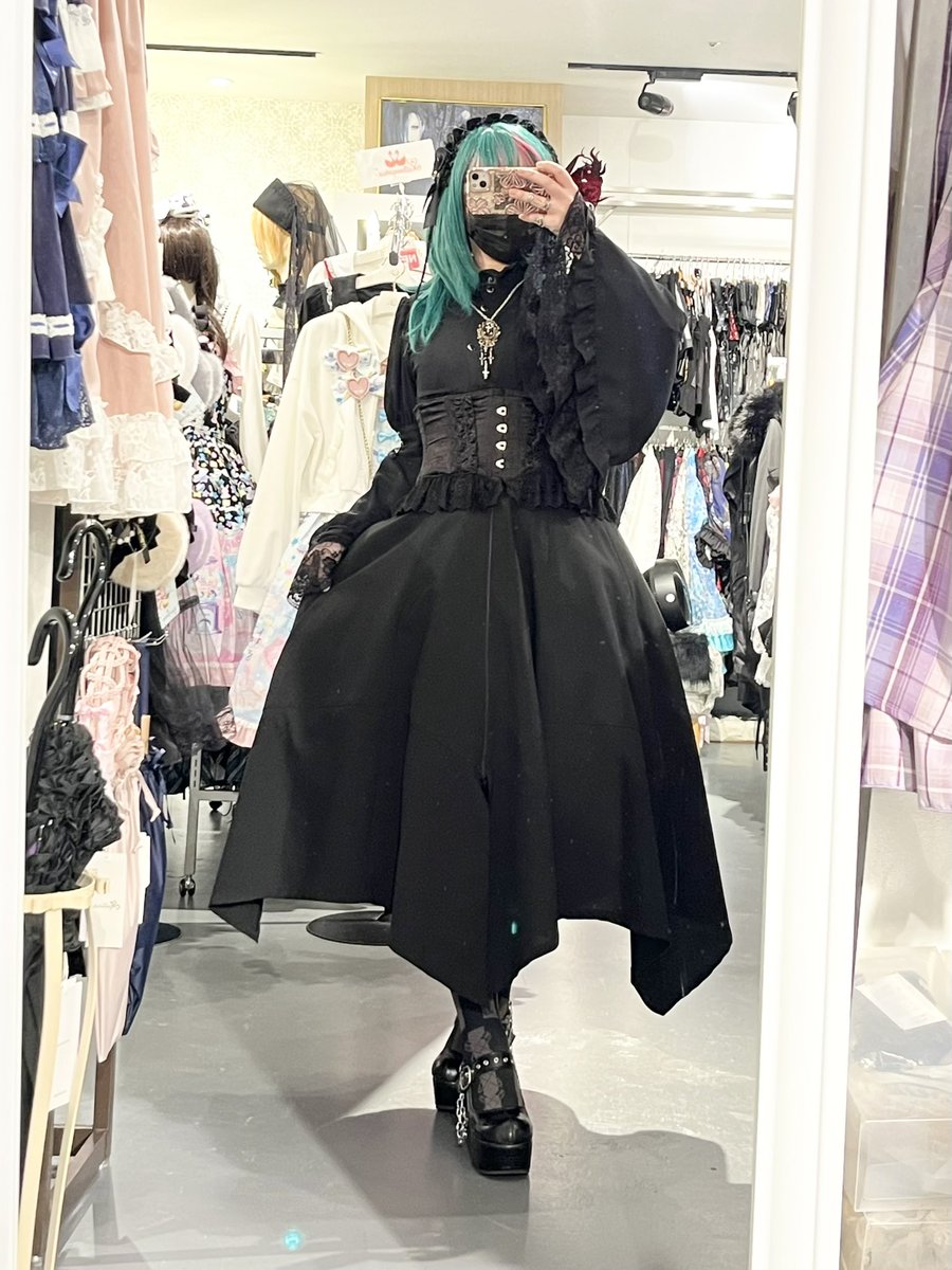 本日の◯ #xxkist …ヘッドドレス、ソックス ATELIER-PIERROT