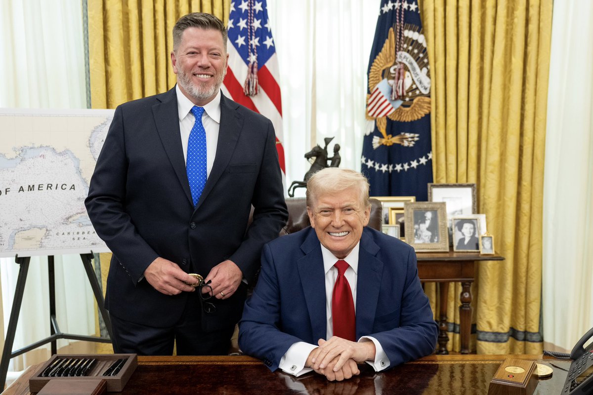 Pastor Travis Johnson tweet media