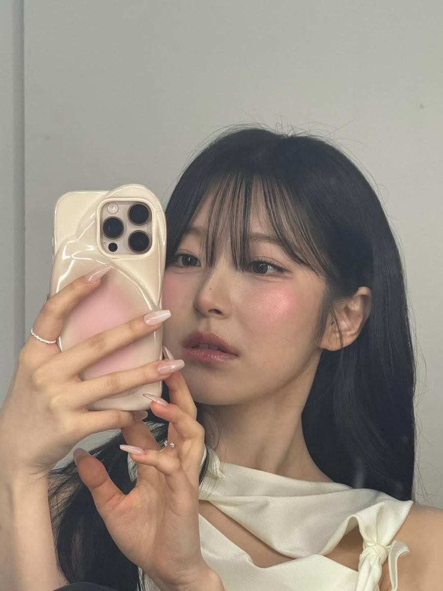jiheon pics! tweet media