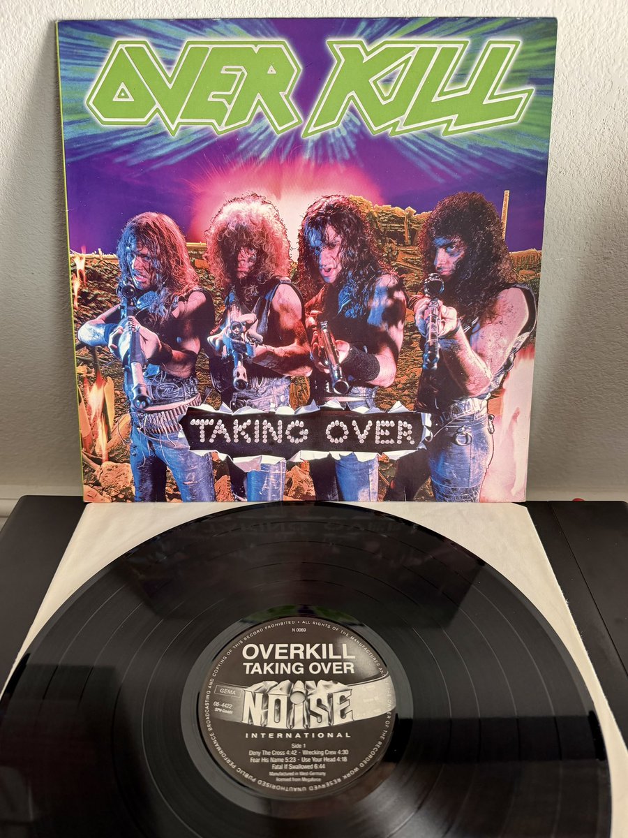 MoMetalTrax's tweet image. Have always loved the feelings from the EP, Debut and here on Taking Over. The band had just a ton of really great material created then.

The nightmare continuuues…

#Overkill #TakingOver #NowPlaying