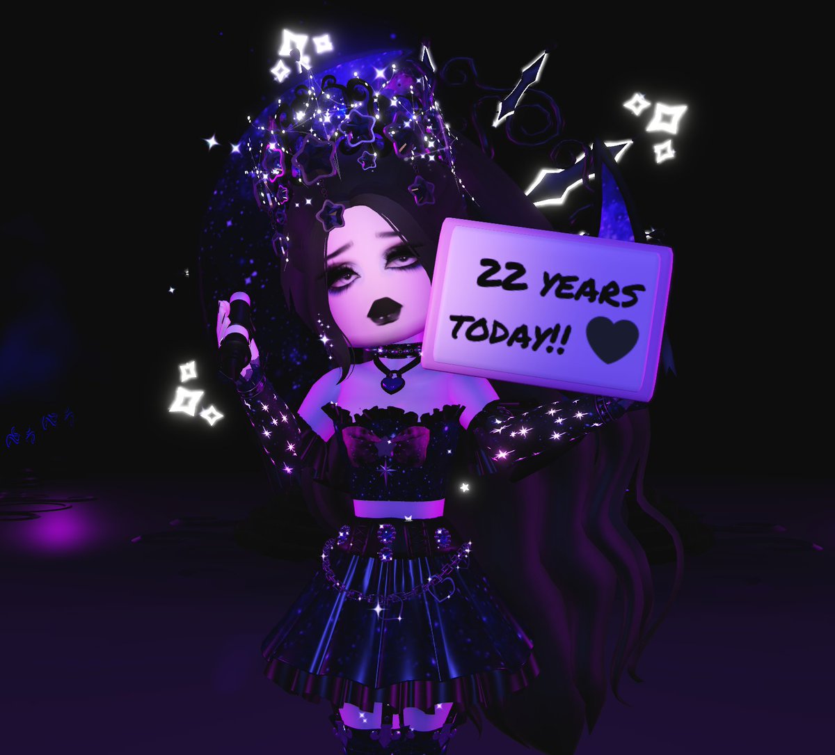 It's my birthday! 🎂🖤

#RoyaleHigh ✨