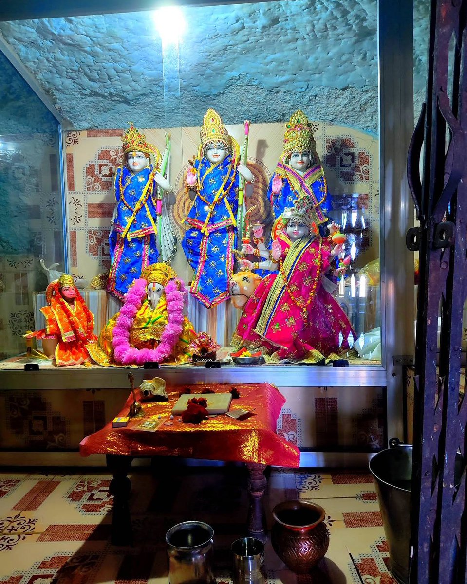 historiakayasthas tweet media