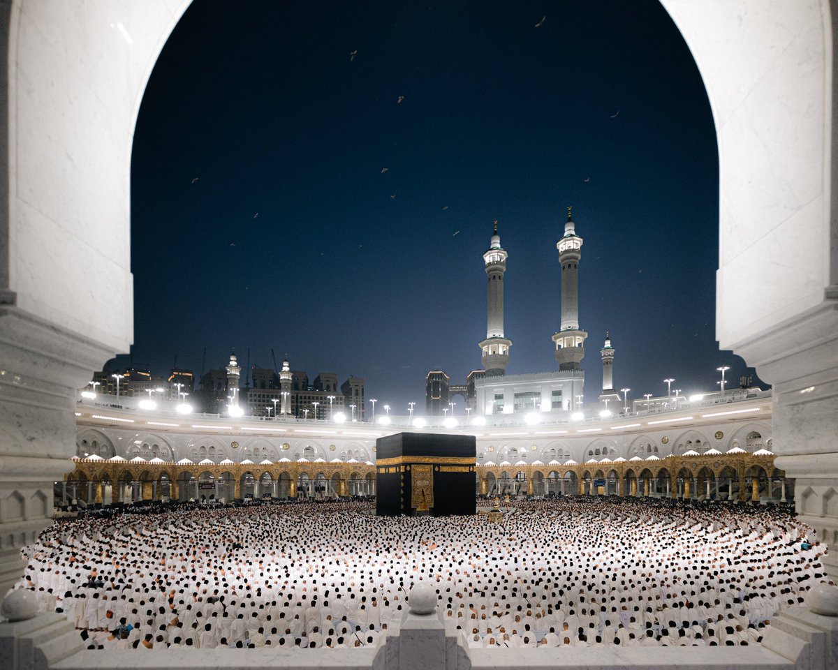 _INawaf20's tweet photo. اللهم احفظ بلادنا من كل سوء ومن أراد بها شراً فاجعل تدبيره تدميراً عليه ورد كيده في نحره وأرنا فيه عجائب قدرتك يا رب.
اللهم أدم على وطننا الأمن والأمان والعز والتمكين ودمت شامخاً عزيزاً يا أغلى وطن🇸🇦🙏🏻 https://t.co/iOw2o6MdZb